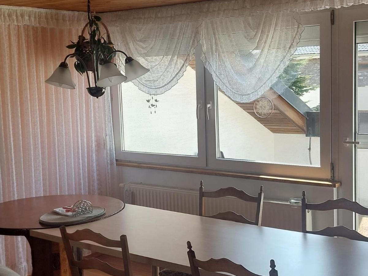 V Rodinnem Dome Apartment Hradec Kralove