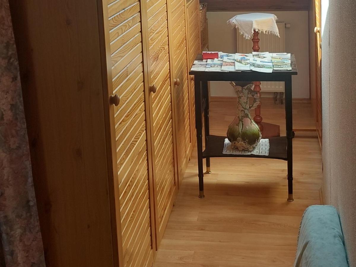 Apartment V Rodinnem Dome Hradec Kralove
